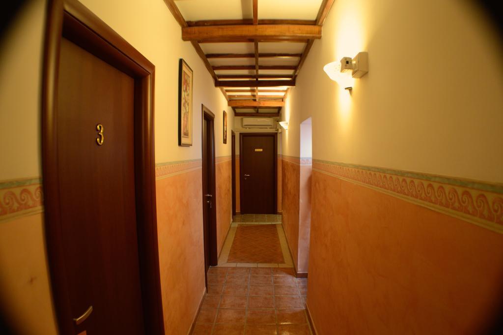 L'Incanto Guesthouse Рим Экстерьер фото