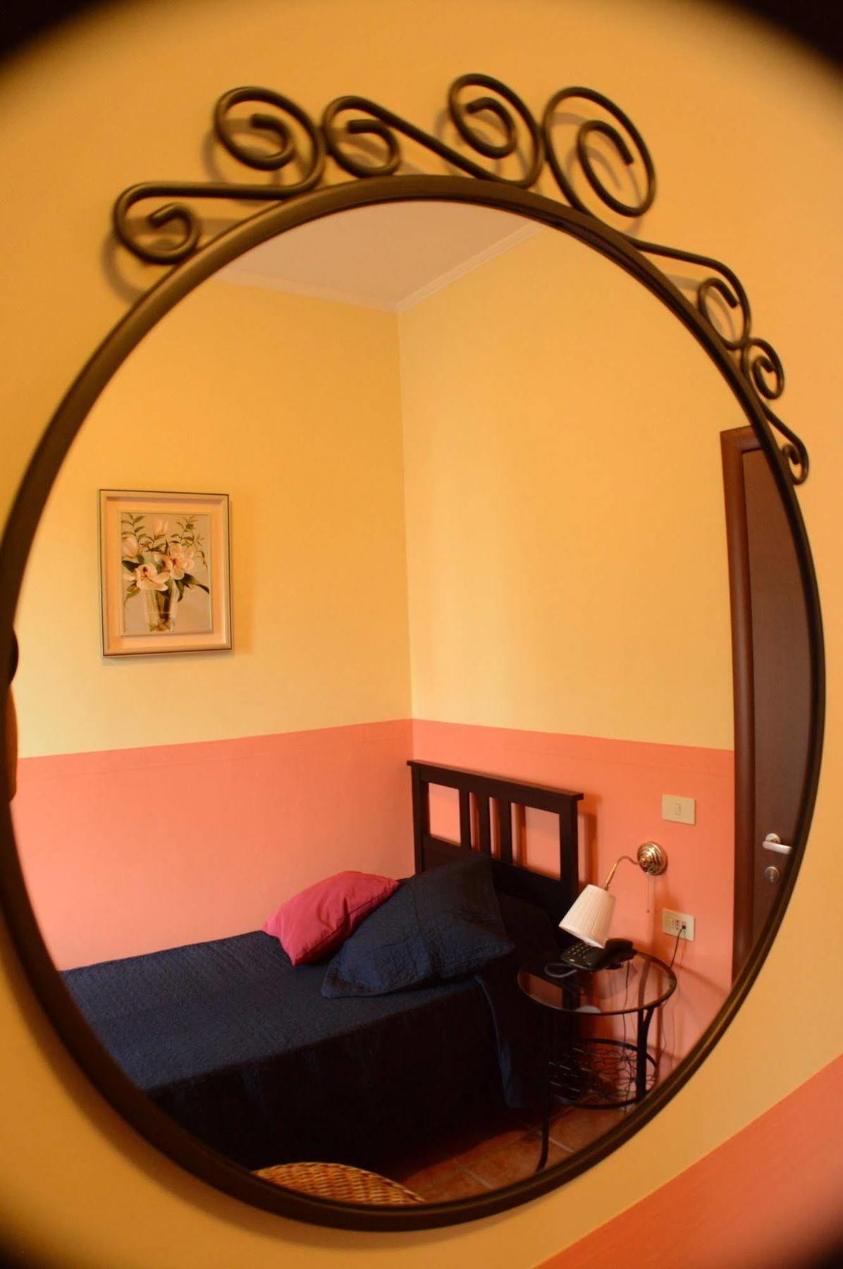 L'Incanto Guesthouse Рим Экстерьер фото